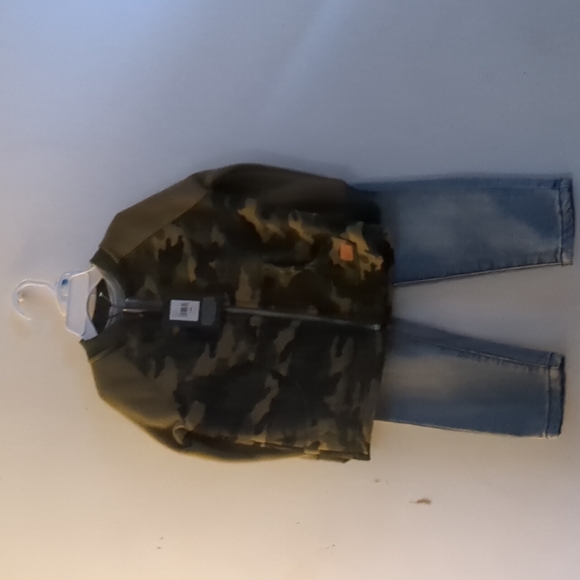 Kids clothing - Picture 2 of 4